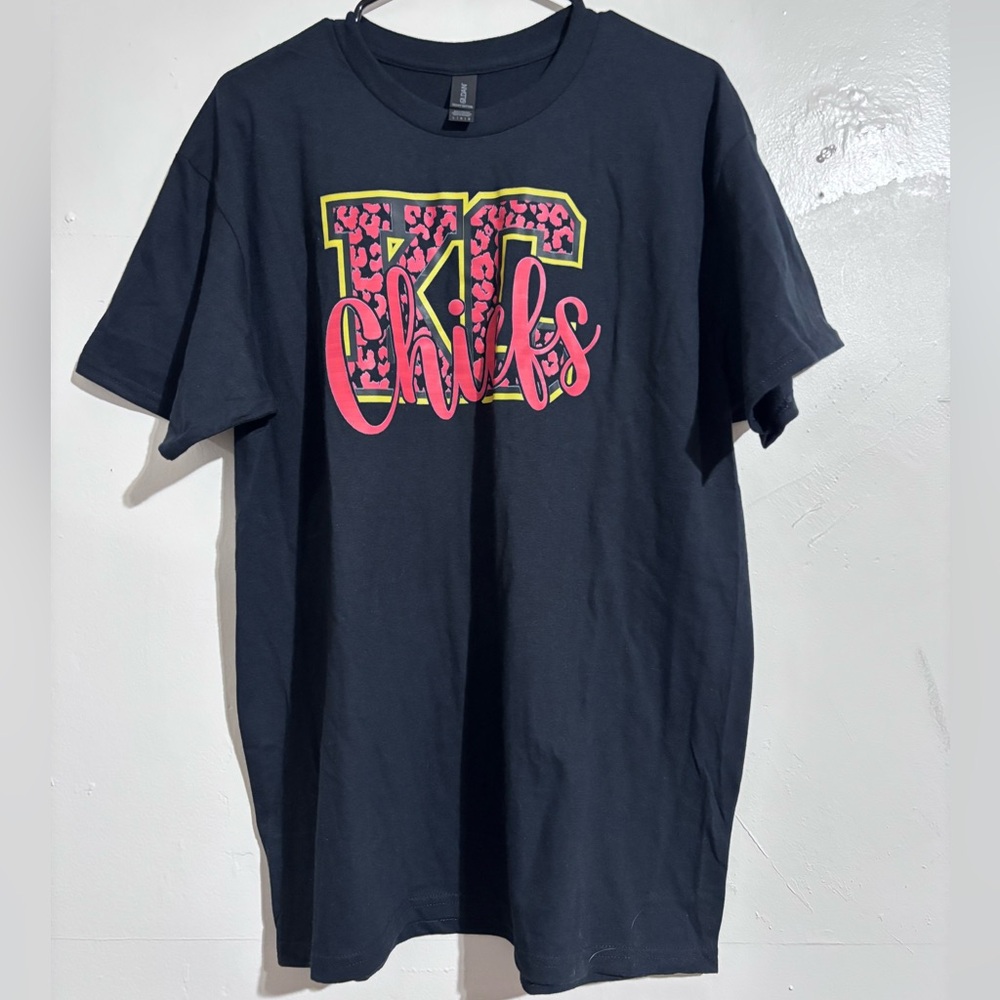 KC Chiefs Graphic T-Shirt - Black‎ and red handmade  size large unisex